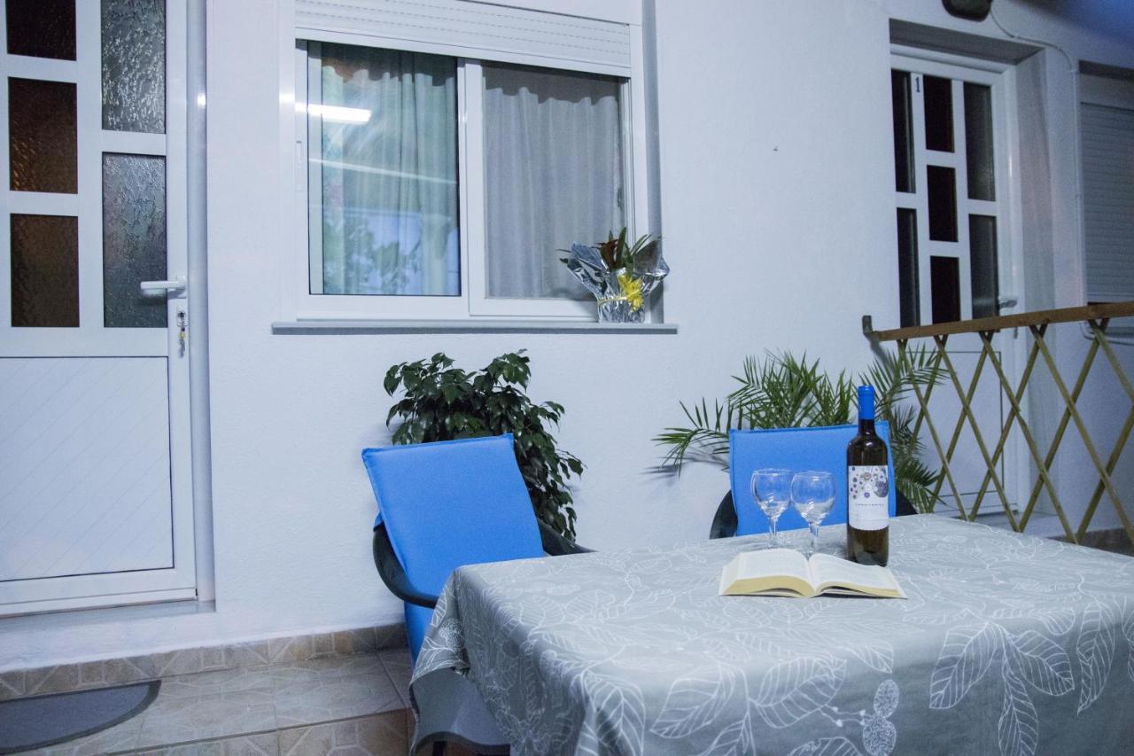 Villa Georgia Potos Exterior foto